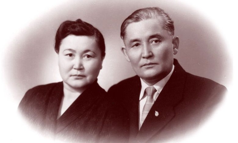 хамза есенжанов өмірбаяны